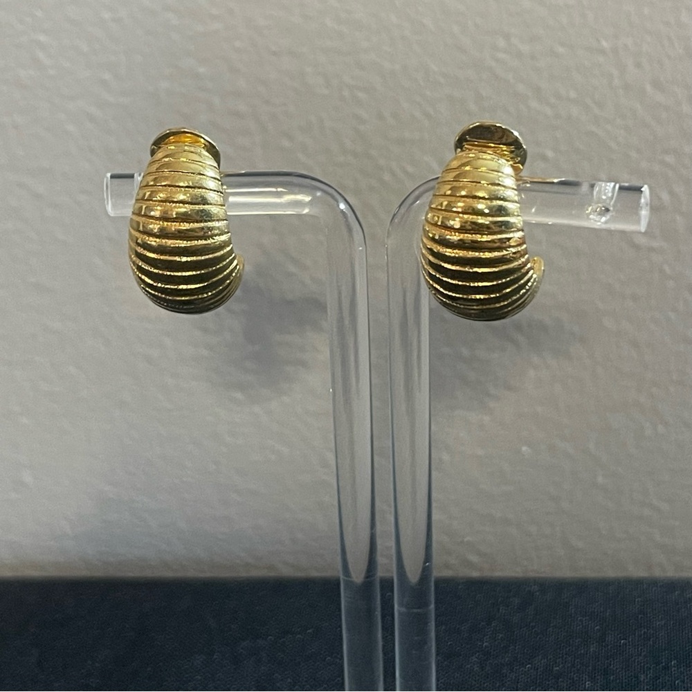 Vintage Signed Monet Ribbed Gold Tone Hoop Clip-on Earrings